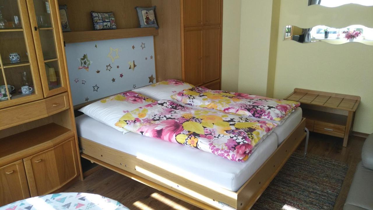 Haus Tertius - Strand- Und Hafennahe Ruhige Ferienwohnung Büsum Esterno foto