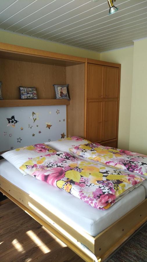 Haus Tertius - Strand- Und Hafennahe Ruhige Ferienwohnung Büsum Esterno foto
