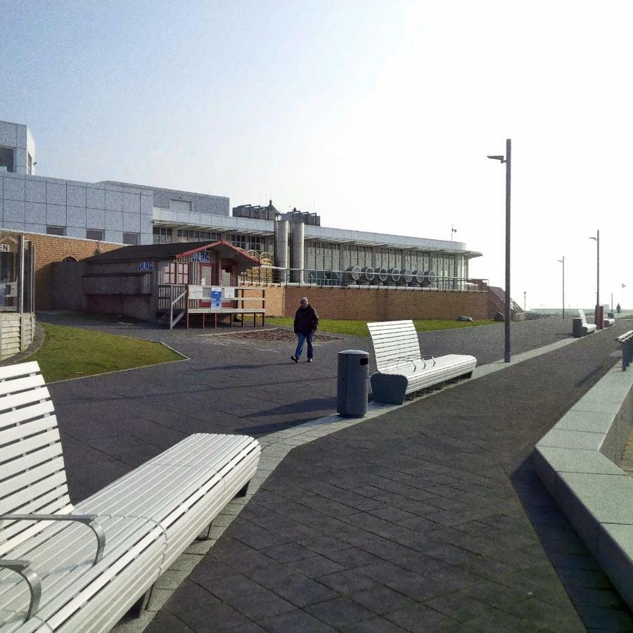 Haus Tertius - Strand- Und Hafennahe Ruhige Ferienwohnung Büsum Esterno foto