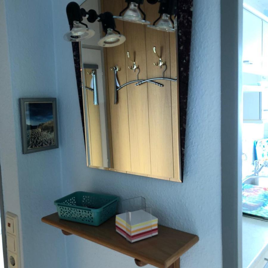 Haus Tertius - Strand- Und Hafennahe Ruhige Ferienwohnung Büsum Esterno foto
